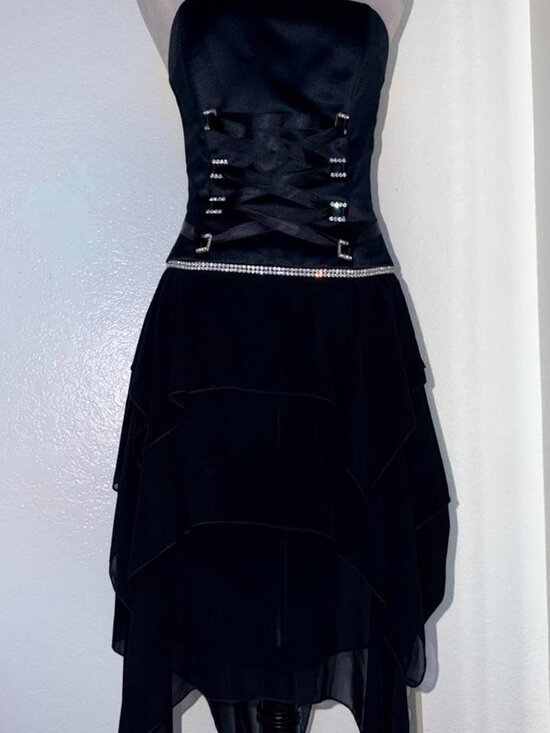 Jessica McClintock Dresses & Skirts - Vintage Jessica McClintock Black Corset Dress